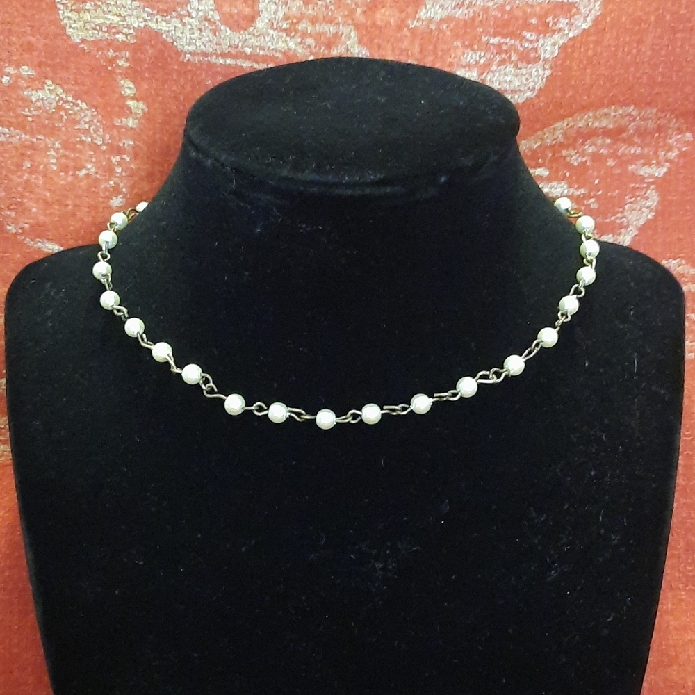 Pearl Bead Choker